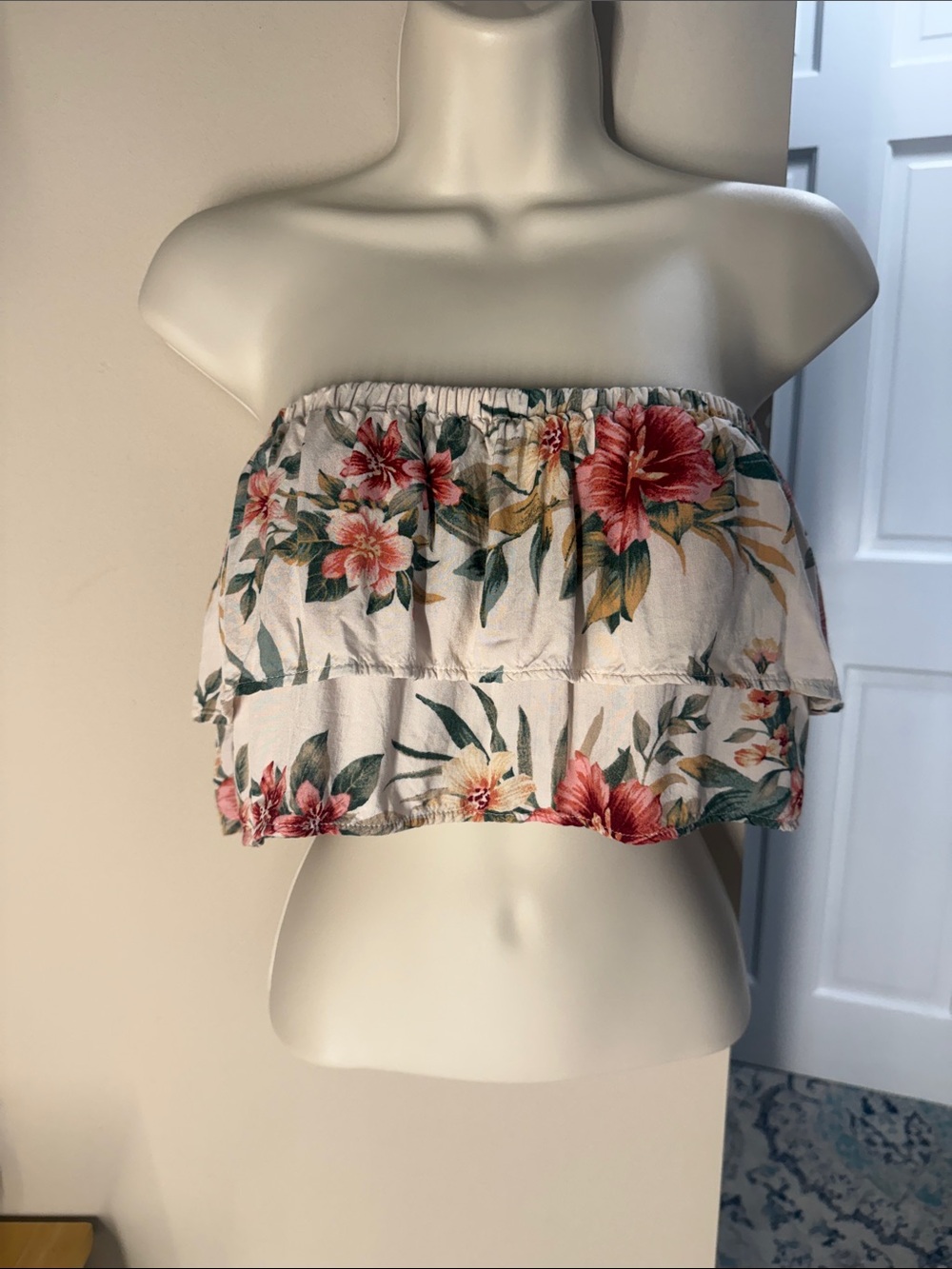 American Eagle tropical tiered tube top